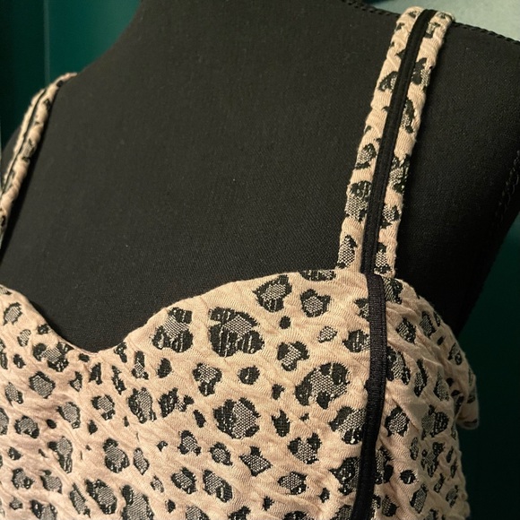NWT GUESS Holly Leopard Print Pink Black Sweetheart Bustier Peplum Top XL - Picture 3 of 16